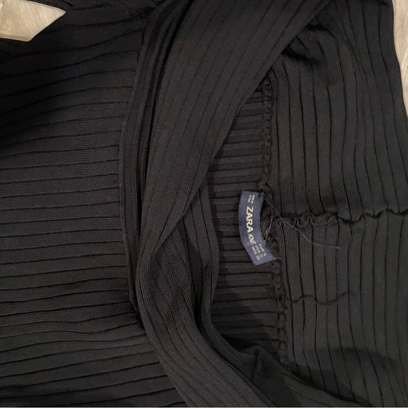 Zahra off the shoulder black ribbed top - Picture 4 of 5